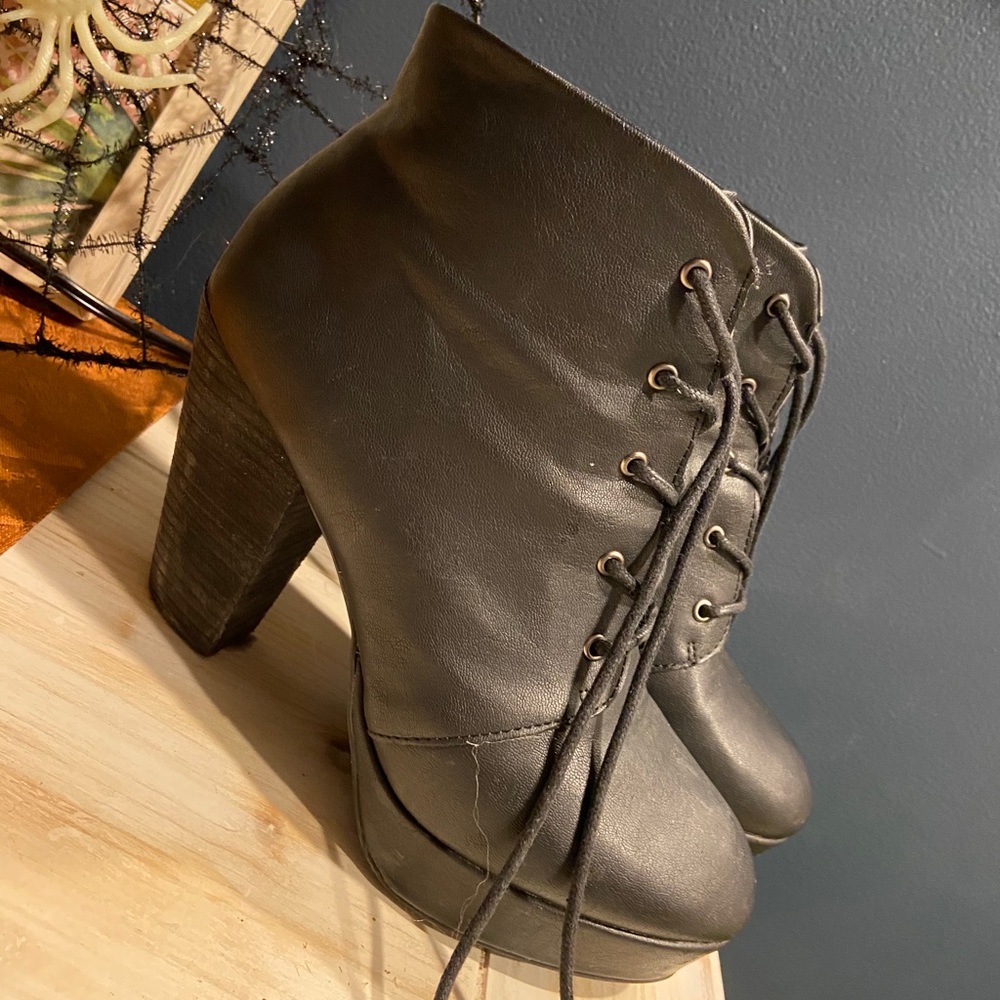 Madden girl heeled army  booties